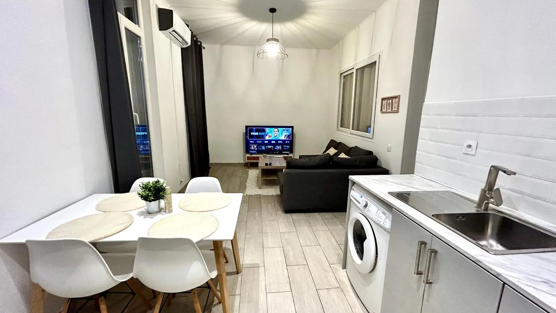 Apartment Lumineux 2 Pieces - Centre-Ville Climatise - Netflix Prime Canal - Bien Place Marseilles Frankreich