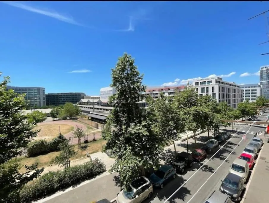 Lumineux 2 Pieces - Centre-Ville Climatise - Netflix Prime Canal - Bien Place Marseille 0*,  France
